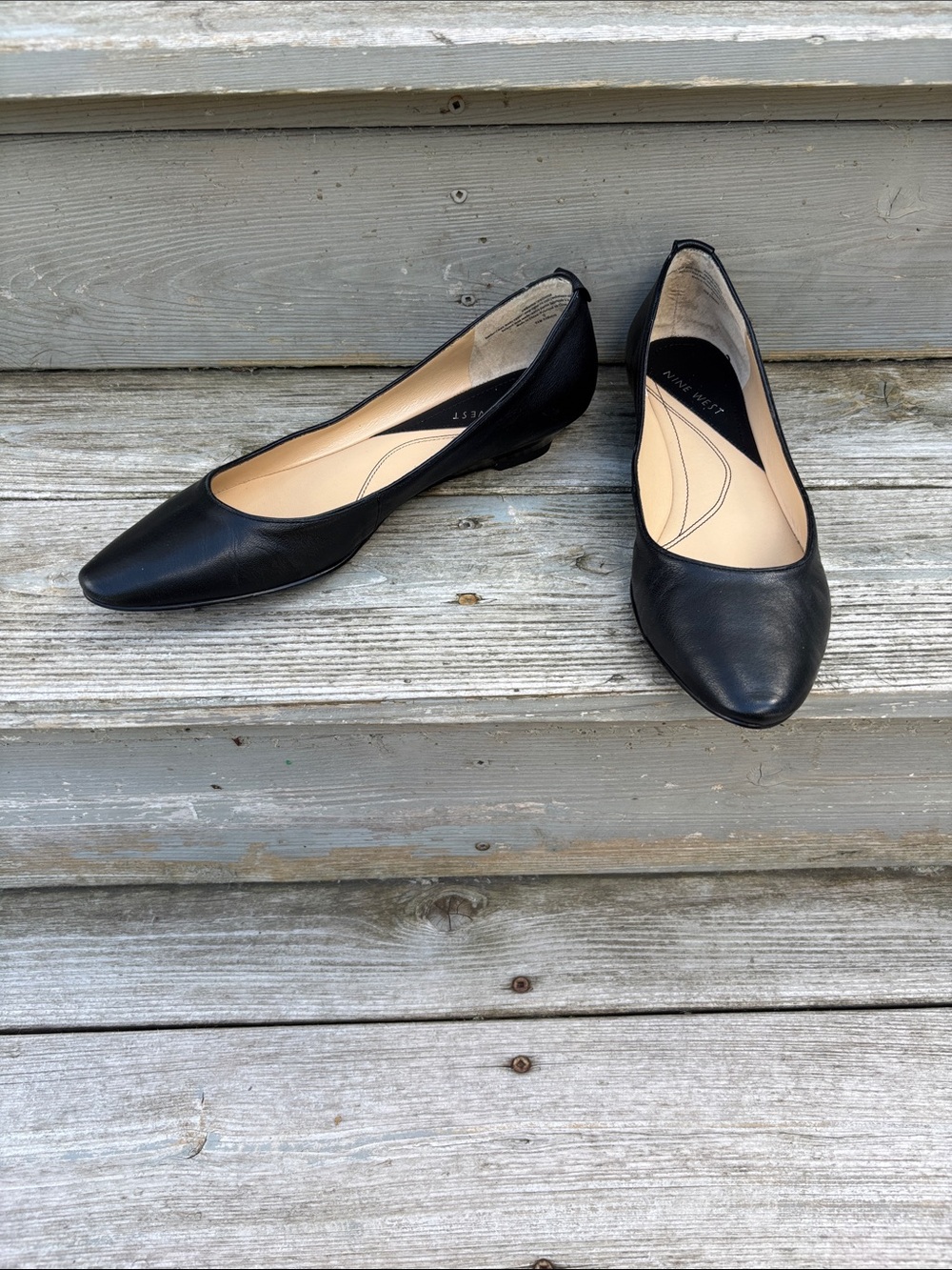 Nine West Black Leather Kitten Heels Sz 9.5